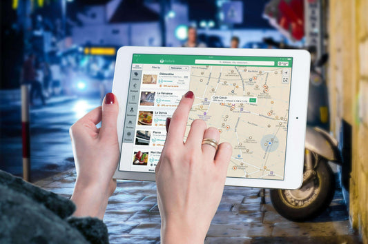 Cómo Hacer que Tu Negocio Destaque entre la Competencia Local Obteniendo Más Opiniones en Google - Google Smart Card